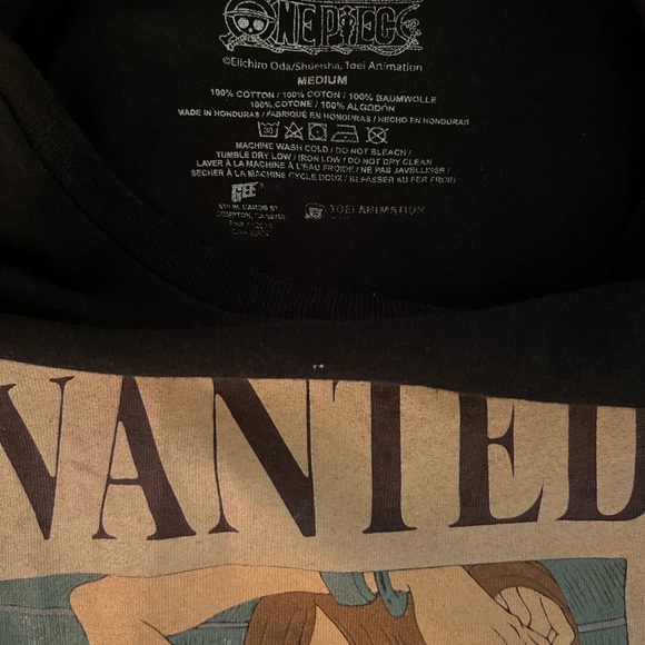 Graphic tee medium - Picture 2 of 2